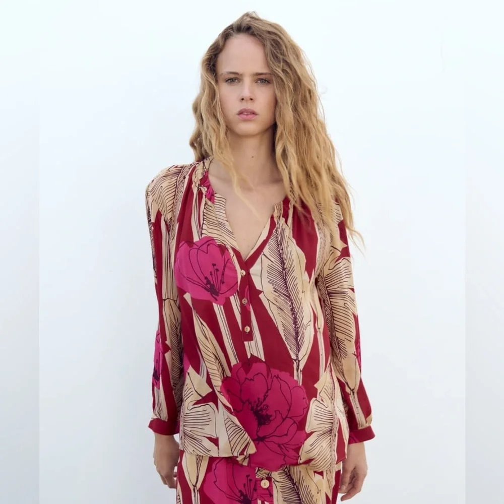FLORAL PRINT SHIRT - Picture 3 of 11